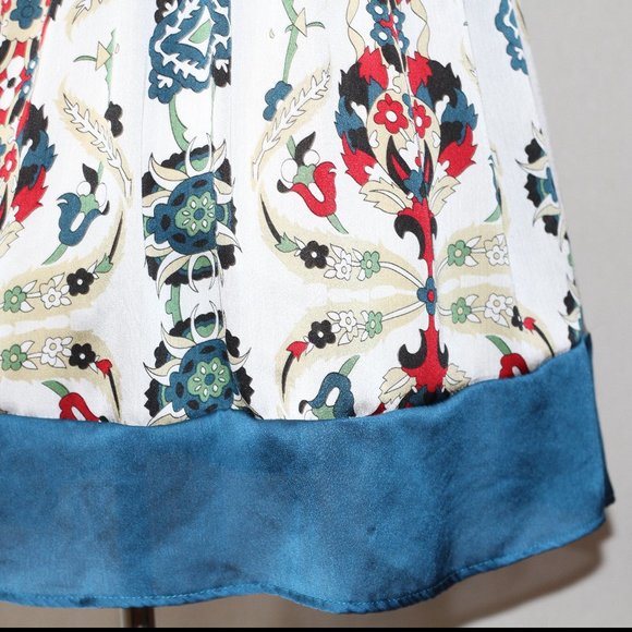 Lucca Couture Dress - Picture 6 of 10